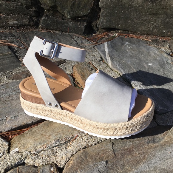 SALE!🌸Ankle Strap Platform/ Flatform Espadrilles - Picture 2 of 5